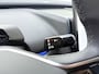 Volvo EX30 Extended Range Plus 69 kWh / Stoel/- en stuurverwarming / Harman & Kardon audio / Elektrische achterklep / 19 inch / Getint glas /