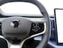 Volvo EX30 Extended Range Plus 69 kWh / Stoel/- en stuurverwarming / Harman & Kardon audio / Elektrische achterklep / 19 inch / Getint glas /
