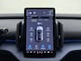 Volvo EX30 Extended Range Plus 69 kWh / Stoel/- en stuurverwarming / Harman & Kardon audio / Elektrische achterklep / 19 inch / Getint glas /