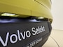 Volvo EX30 Extended Range Plus 69 kWh / Stoel/- en stuurverwarming / Harman & Kardon audio / Elektrische achterklep / 19 inch / Getint glas /