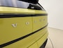 Volvo EX30 Extended Range Plus 69 kWh / Stoel/- en stuurverwarming / Harman & Kardon audio / Elektrische achterklep / 19 inch / Getint glas /