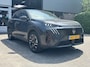 Peugeot 3008 1.2 Hybrid 136 GT | NL-AUTO! | 1E EIGENAAR! | PANORAMADAK | 360° CAMERA | TREKHAAK | ADAPTIVE CRUISE | LANE ASSIST | DEALER OH! | PARK SENS V+A | STOEL + STUUR VERWARMING