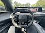 Peugeot 3008 1.2 Hybrid 136 GT | NL-AUTO! | 1E EIGENAAR! | PANORAMADAK | 360° CAMERA | TREKHAAK | ADAPTIVE CRUISE | LANE ASSIST | DEALER OH! | PARK SENS V+A | STOEL + STUUR VERWARMING