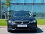 BMW 3-Serie Touring 320e Sport Line PHEV // Panorama Dak // Navi // LED // Cruise // PDC
