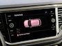 Volkswagen T-Roc 1.0 TSI Style // Dealeronderhouden // 4-Seizoensbanden // CarPlay // PDC