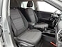 Kia Stonic 1.0 T-GDi MHEV DynamicLine | 1e-EIG. | LMV | ECC | Navi | Two-Tone | Cam | Stoel Verwarming | Apple Carplay/Android Auto | DAB |