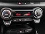Kia Stonic 1.0 T-GDi MHEV DynamicLine | 1e-EIG. | LMV | ECC | Navi | Two-Tone | Cam | Stoel Verwarming | Apple Carplay/Android Auto | DAB |