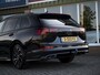 Volkswagen Golf Variant 1.5 eTSI R-Line Business+ | LED Matrix | Trekhaak wegklapbaar | Navi & App-connect | Camera | 3-zone Clima