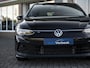 Volkswagen Golf Variant 1.5 eTSI R-Line Business+ | LED Matrix | Trekhaak wegklapbaar | Navi & App-connect | Camera | 3-zone Clima