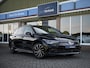 Volkswagen Golf Variant 1.5 eTSI R-Line Business+ | LED Matrix | Trekhaak wegklapbaar | Navi & App-connect | Camera | 3-zone Clima