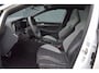 Volkswagen Golf 1.5 eHybrid GTE PANORAMADAK / HEAD-UP / 360CAMERA / LEER / TREKHAAK / SFEERVERLICHTING