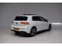 Volkswagen Golf 1.5 eHybrid GTE PANORAMADAK / HEAD-UP / 360CAMERA / LEER / TREKHAAK / SFEERVERLICHTING