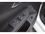 Volkswagen Golf 1.5 eHybrid GTE PANORAMADAK / HEAD-UP / 360CAMERA / LEER / TREKHAAK / SFEERVERLICHTING