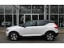 Volvo XC40 T4 211PK Automaat Recharge R-Design Expression | Adapt. Cruise | BLIS | Trekhaak | AppleCarplay | Keyless | PDC + Camera | Verw. Voorstoelen & Stuurwiel |