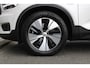 Volvo XC40 T4 211PK Automaat Recharge R-Design Expression | Adapt. Cruise | BLIS | Trekhaak | AppleCarplay | Keyless | PDC + Camera | Verw. Voorstoelen & Stuurwiel |