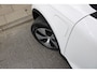 Volvo XC40 T4 211PK Automaat Recharge R-Design Expression | Adapt. Cruise | BLIS | Trekhaak | AppleCarplay | Keyless | PDC + Camera | Verw. Voorstoelen & Stuurwiel |