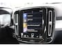 Volvo XC40 T4 211PK Automaat Recharge R-Design Expression | Adapt. Cruise | BLIS | Trekhaak | AppleCarplay | Keyless | PDC + Camera | Verw. Voorstoelen & Stuurwiel |