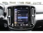 Volvo XC40 T4 211PK Automaat Recharge R-Design Expression | Adapt. Cruise | BLIS | Trekhaak | AppleCarplay | Keyless | PDC + Camera | Verw. Voorstoelen & Stuurwiel |
