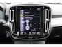 Volvo XC40 T4 211PK Automaat Recharge R-Design Expression | Adapt. Cruise | BLIS | Trekhaak | AppleCarplay | Keyless | PDC + Camera | Verw. Voorstoelen & Stuurwiel |