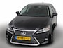 Lexus CT 200h Sport Edition | Dealer onderhouden | Rood Lederen bekleding | Climate Control | Cruise Control | Navigatie | Parkeersensoren Achter |