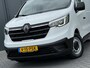 Renault Trafic 2.0 dCi 150 PK AUTOMAAT / L2H1 / 27.349 KM!! / TREKHAAK / IMPERIAAL / 3-ZITS / CAMERA / LED