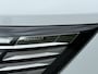 Renault Trafic 2.0 dCi 150 PK AUTOMAAT / L2H1 / 27.349 KM!! / TREKHAAK / IMPERIAAL / 3-ZITS / CAMERA / LED