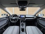 SEAT Leon Sportstourer 1.0 TSI Style Business Intense Stoel- en stuurverwarming | Digitale cockpit | Keyless entry | Elektrisch bedienbare achterklep | Apple CarPlay/Android Auto | Parkeersensoren voor en achter | Achteruitrijcamera
