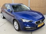 SEAT Leon Sportstourer 1.0 TSI Style Business Intense Stoel- en stuurverwarming | Digitale cockpit | Keyless entry | Elektrisch bedienbare achterklep | Apple CarPlay/Android Auto | Parkeersensoren voor en achter | Achteruitrijcamera