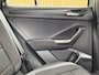 Volkswagen T-Roc 1.5 TSI Sport Business R-line Automaat | LED verlichting | Stoelverwarming | Achteruitrijcamera | Digitale cockpit | Apple CarPlay/Android Auto | Climate control | Cruise control adaptief | Parkeersensoren voor en achter