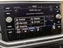 Volkswagen T-Roc 1.5 TSI Sport Business R-line Automaat | LED verlichting | Stoelverwarming | Achteruitrijcamera | Digitale cockpit | Apple CarPlay/Android Auto | Climate control | Cruise control adaptief | Parkeersensoren voor en achter