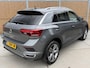 Volkswagen T-Roc 1.5 TSI Sport Business R-line Automaat | LED verlichting | Stoelverwarming | Achteruitrijcamera | Digitale cockpit | Apple CarPlay/Android Auto | Climate control | Cruise control adaptief | Parkeersensoren voor en achter