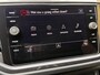 Volkswagen T-Roc 1.5 TSI Sport Business R-line Automaat | LED verlichting | Stoelverwarming | Achteruitrijcamera | Digitale cockpit | Apple CarPlay/Android Auto | Climate control | Cruise control adaptief | Parkeersensoren voor en achter