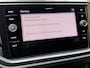 Volkswagen T-Roc 1.5 TSI Sport Business R-line Automaat | LED verlichting | Stoelverwarming | Achteruitrijcamera | Digitale cockpit | Apple CarPlay/Android Auto | Climate control | Cruise control adaptief | Parkeersensoren voor en achter
