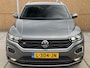 Volkswagen T-Roc 1.5 TSI Sport Business R-line Automaat | LED verlichting | Stoelverwarming | Achteruitrijcamera | Digitale cockpit | Apple CarPlay/Android Auto | Climate control | Cruise control adaptief | Parkeersensoren voor en achter
