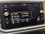 Volkswagen T-Roc 1.5 TSI Sport Business R-line Automaat | LED verlichting | Stoelverwarming | Achteruitrijcamera | Digitale cockpit | Apple CarPlay/Android Auto | Climate control | Cruise control adaptief | Parkeersensoren voor en achter
