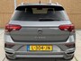 Volkswagen T-Roc 1.5 TSI Sport Business R-line Automaat | LED verlichting | Stoelverwarming | Achteruitrijcamera | Digitale cockpit | Apple CarPlay/Android Auto | Climate control | Cruise control adaptief | Parkeersensoren voor en achter
