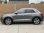 Volkswagen T-Roc 1.5 TSI Sport Business R-line Automaat | LED verlichting | Stoelverwarming | Achteruitrijcamera | Digitale cockpit | Apple CarPlay/Android Auto | Climate control | Cruise control adaptief | Parkeersensoren voor en achter