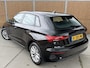 Audi A3 Sportback 30 TFSI Pro Line Achteruitrijcamera | Zwart optiek | LED koplampen | Cruise control & climate control | Lane assist | Lichtmetalen velgen | DAB ontvanger | Apple CarPlay/Android Auto