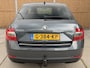 Skoda Octavia 1.0 TSI Greentech Business Edition Stoelverwarming | Half leer/stof | Climate control | Cruise control | Getint glas | DAB ontvanger | 17 inch lichtmetalen velgen | Navigatiesysteem | Apple CarPlay/Android Auto | Parkeersensoren achter