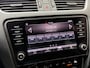 Skoda Octavia 1.0 TSI Greentech Business Edition Stoelverwarming | Half leer/stof | Climate control | Cruise control | Getint glas | DAB ontvanger | 17 inch lichtmetalen velgen | Navigatiesysteem | Apple CarPlay/Android Auto | Parkeersensoren achter