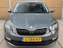 Skoda Octavia 1.0 TSI Greentech Business Edition Stoelverwarming | Half leer/stof | Climate control | Cruise control | Getint glas | DAB ontvanger | 17 inch lichtmetalen velgen | Navigatiesysteem | Apple CarPlay/Android Auto | Parkeersensoren achter