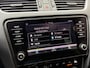 Skoda Octavia 1.0 TSI Greentech Business Edition Stoelverwarming | Half leer/stof | Climate control | Cruise control | Getint glas | DAB ontvanger | 17 inch lichtmetalen velgen | Navigatiesysteem | Apple CarPlay/Android Auto | Parkeersensoren achter