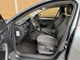Skoda Octavia 1.0 TSI Greentech Business Edition Stoelverwarming | Half leer/stof | Climate control | Cruise control | Getint glas | DAB ontvanger | 17 inch lichtmetalen velgen | Navigatiesysteem | Apple CarPlay/Android Auto | Parkeersensoren achter