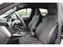 Audi A3 Sportback 35 TFSI S edition / RS Seats / CarPlay / Navigatie / 19'' / Parkeerhulp achter / Stoelverwarming / DAB / ACC