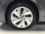 Volkswagen Golf 1.5 eTSI R-Line I Massage I Dode Hoek I Carplay I Clima I Cruise I Led I ACC I Ambiance verl. I Keyless I Dealer.