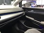 Volkswagen Golf 1.5 eTSI R-Line I Massage I Dode Hoek I Carplay I Clima I Cruise I Led I ACC I Ambiance verl. I Keyless I Dealer.