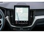 Volvo XC60 2.0 T6 Plug-in hybrid AWD Ultra Black Edition | Panoramadak | Luchtvering | Trekhaak | Head-Up Display | 360 Graden Camera | Harman Kardon Audio | Sportstoelen | Lichtmetalen Velgen 21 inch | Elektrische Achterklep | Parkeersensoren