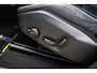 Volvo XC60 2.0 T6 Plug-in hybrid AWD Ultra Black Edition | Panoramadak | Luchtvering | Trekhaak | Head-Up Display | 360 Graden Camera | Harman Kardon Audio | Sportstoelen | Lichtmetalen Velgen 21 inch | Elektrische Achterklep | Parkeersensoren