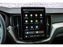 Volvo XC60 2.0 T6 Plug-in hybrid AWD Ultra Black Edition | Panoramadak | Luchtvering | Trekhaak | Head-Up Display | 360 Graden Camera | Harman Kardon Audio | Sportstoelen | Lichtmetalen Velgen 21 inch | Elektrische Achterklep | Parkeersensoren