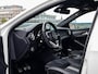 Mercedes-Benz A-klasse 180 d AMG White Art Edition Panoramadak Camera LED Stoelverwarming Sfeerverlichting Apple CarPlay/Android Auto Dealeronderhouden